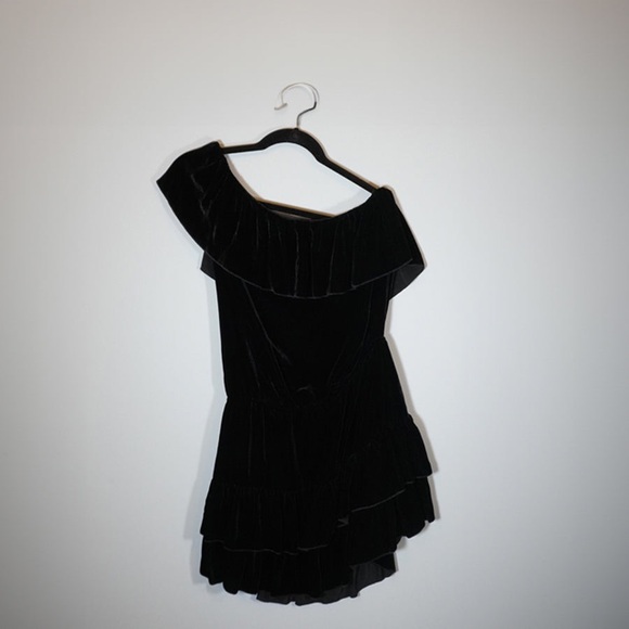 NWT Joie Kolda Velvet Black One Shoulder Ruffle Mini Dress sz XS Luxe - Picture 10 of 17